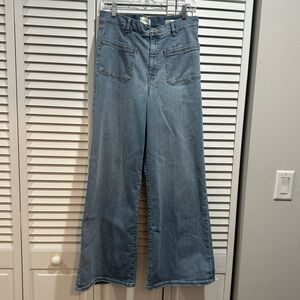 Frame Le Slim Palazzo Jeans. Lightweight denim with patch pockets. 30” inseam